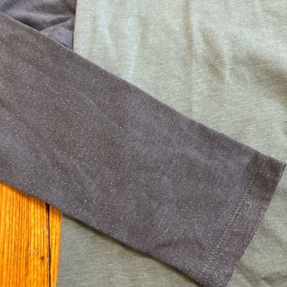 ⭐️SOLD ⭐️ - Picture 3 of 6